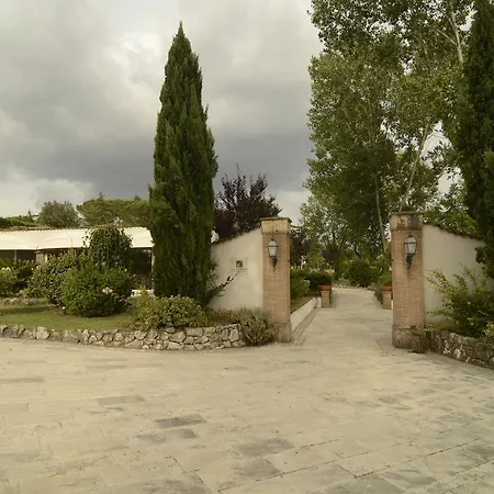 La Vignola Country Hotel 3*