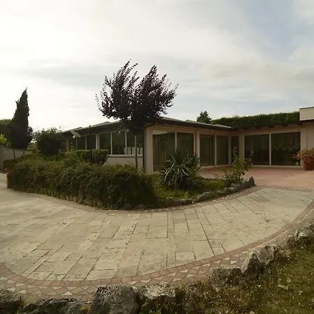 Hotel La Vignola Country Ceprano